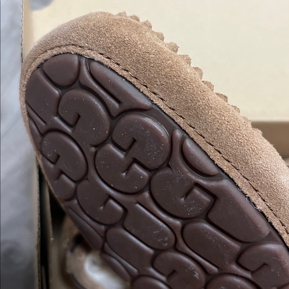 🔥🔥UGG DAKOTA SLIPPER - Picture 14 of 16